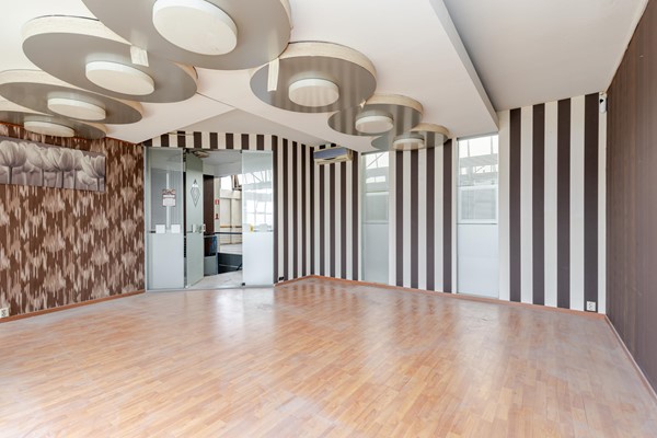 Medium property photo - Loetestraat 2, 3044 AX Rotterdam